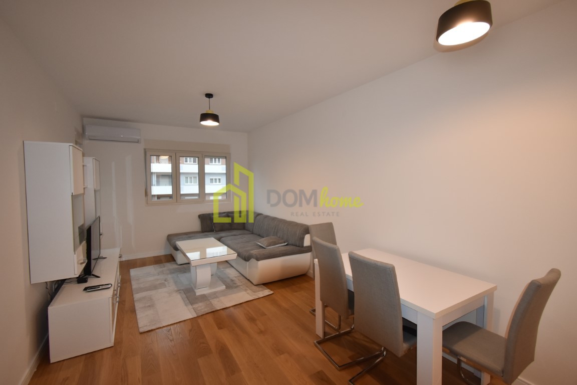 Jednosoban stan 47m2, Central Point